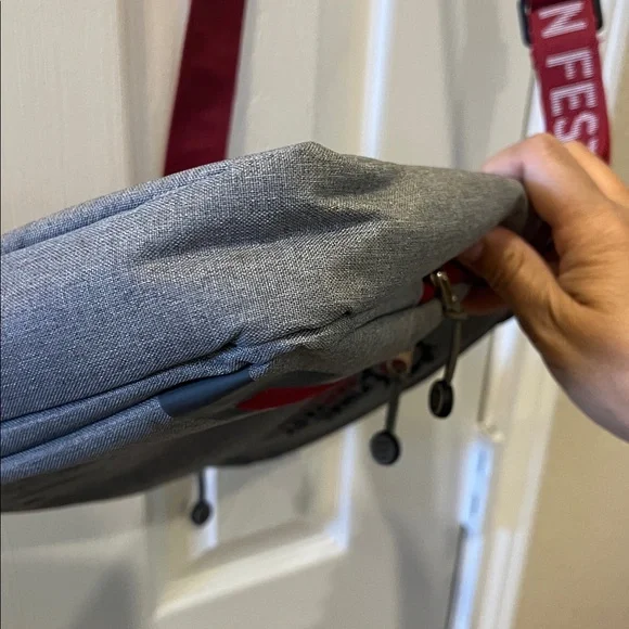 Final Fantasy XIV Fan Festival 2023-24 Crossbody Bag - Picture 8 of 12